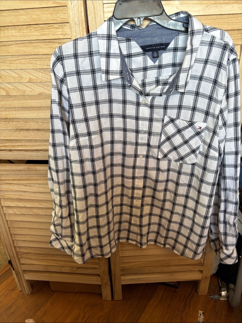 Ladies Tommy Hilfiger Plaid Long-Sleeve Casual Button-Down Shirt XL